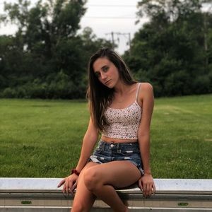 Meet your Posher, Megan